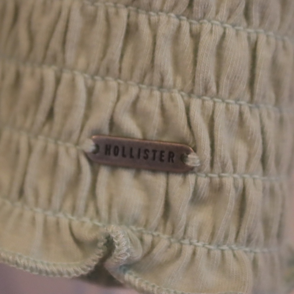Hollister Co. Ruffle Cinch Tank Top - Picture 2 of 8